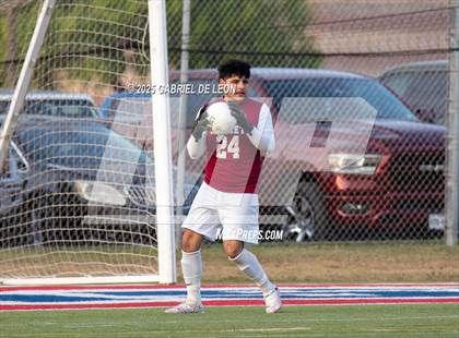Thumbnail 2 in Flour Bluff vs. Rivera  (Uil Region IV 5A D1 Area Finals) photogallery.