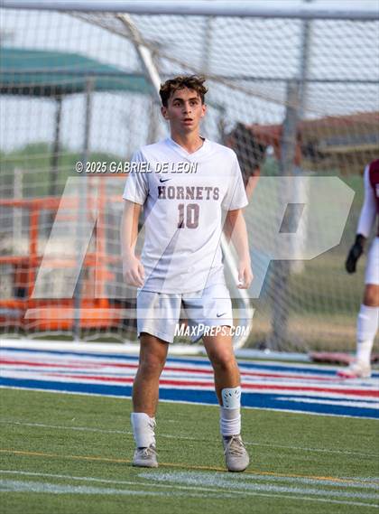Thumbnail 2 in Flour Bluff vs. Rivera  (Uil Region IV 5A D1 Area Finals) photogallery.