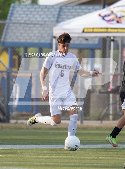 Thumbnail 3 in Flour Bluff vs. Rivera  (Uil Region IV 5A D1 Area Finals) photogallery.