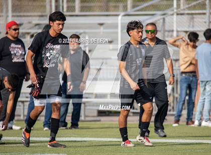 Thumbnail 3 in Flour Bluff vs. Rivera  (Uil Region IV 5A D1 Area Finals) photogallery.
