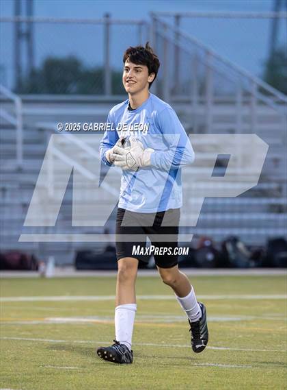 Thumbnail 3 in Flour Bluff vs. Rivera  (Uil Region IV 5A D1 Area Finals) photogallery.