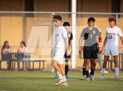 Thumbnail 3 in Flour Bluff vs. Rivera  (Uil Region IV 5A D1 Area Finals) photogallery.