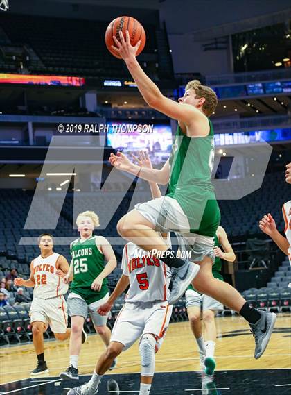 Thumbnail 1 in Colfax vs. Woodland (@ Golden One) photogallery.