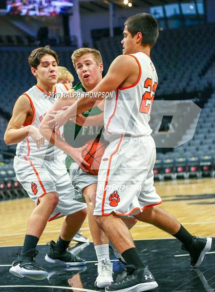 Thumbnail 1 in Colfax vs. Woodland (@ Golden One) photogallery.