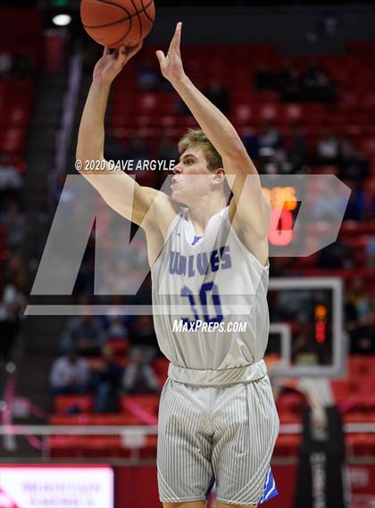 Thumbnail 2 in Fremont vs. Layton (UHSAA 6A Semifinal) photogallery.