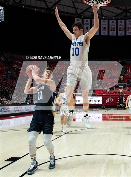 Thumbnail 3 in Fremont vs. Layton (UHSAA 6A Semifinal) photogallery.