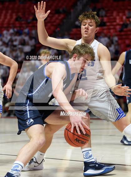 Thumbnail 3 in Fremont vs. Layton (UHSAA 6A Semifinal) photogallery.