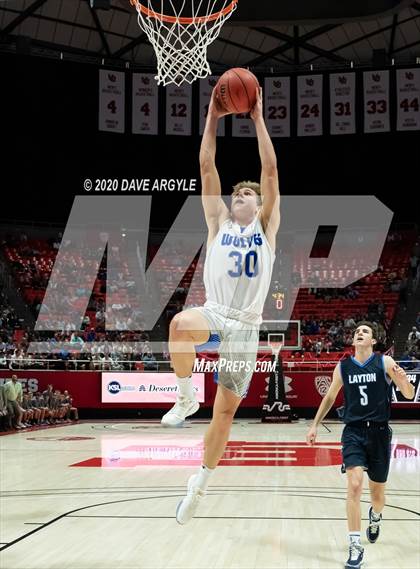 Thumbnail 2 in Fremont vs. Layton (UHSAA 6A Semifinal) photogallery.