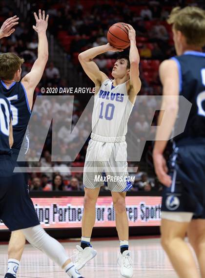 Thumbnail 1 in Fremont vs. Layton (UHSAA 6A Semifinal) photogallery.