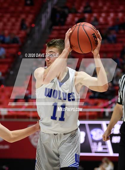 Thumbnail 3 in Fremont vs. Layton (UHSAA 6A Semifinal) photogallery.