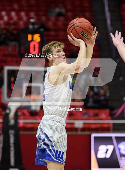 Thumbnail 3 in Fremont vs. Layton (UHSAA 6A Semifinal) photogallery.