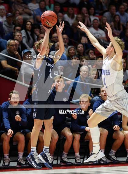 Thumbnail 3 in Fremont vs. Layton (UHSAA 6A Semifinal) photogallery.