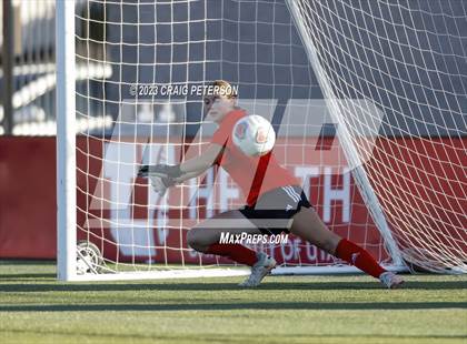 Thumbnail 3 in Brighton vs. Bountiful (UHSAA 5A Semifinals) photogallery.