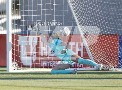 Thumbnail 2 in Brighton vs. Bountiful (UHSAA 5A Semifinals) photogallery.