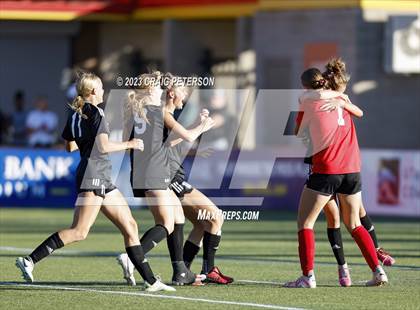 Thumbnail 1 in Brighton vs. Bountiful (UHSAA 5A Semifinals) photogallery.