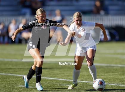 Thumbnail 2 in Brighton vs. Bountiful (UHSAA 5A Semifinals) photogallery.
