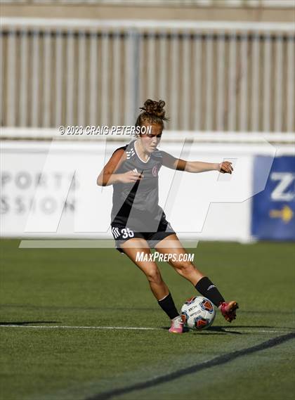 Thumbnail 2 in Brighton vs. Bountiful (UHSAA 5A Semifinals) photogallery.