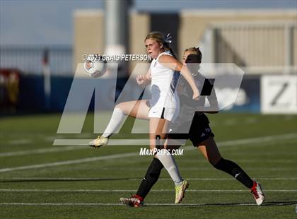 Thumbnail 2 in Brighton vs. Bountiful (UHSAA 5A Semifinals) photogallery.