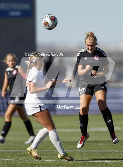 Thumbnail 3 in Brighton vs. Bountiful (UHSAA 5A Semifinals) photogallery.