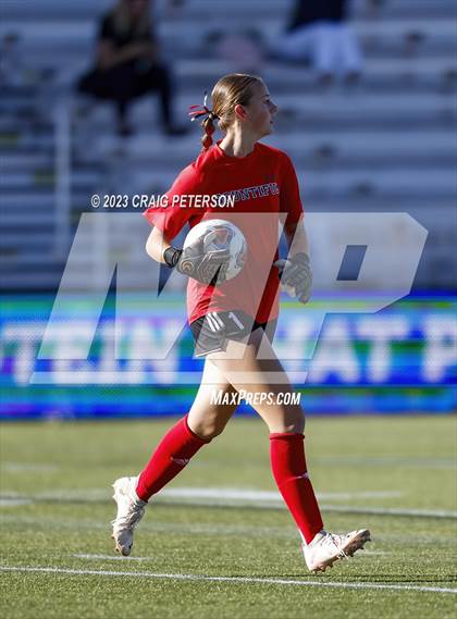 Thumbnail 3 in Brighton vs. Bountiful (UHSAA 5A Semifinals) photogallery.