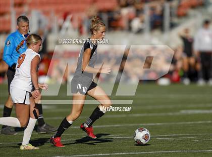 Thumbnail 3 in Brighton vs. Bountiful (UHSAA 5A Semifinals) photogallery.