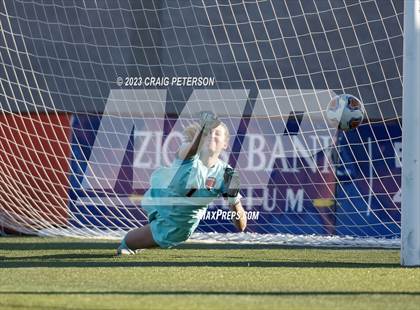 Thumbnail 3 in Brighton vs. Bountiful (UHSAA 5A Semifinals) photogallery.