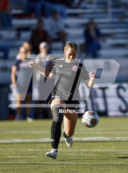 Thumbnail 3 in Brighton vs. Bountiful (UHSAA 5A Semifinals) photogallery.