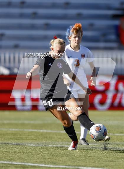 Thumbnail 2 in Brighton vs. Bountiful (UHSAA 5A Semifinals) photogallery.