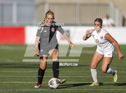 Thumbnail 1 in Brighton vs. Bountiful (UHSAA 5A Semifinals) photogallery.