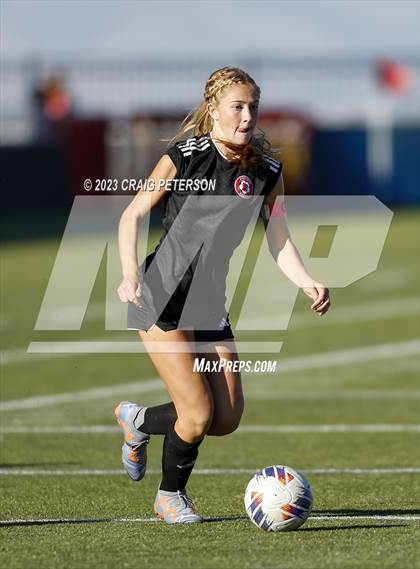 Thumbnail 3 in Brighton vs. Bountiful (UHSAA 5A Semifinals) photogallery.