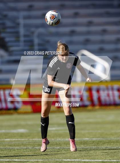 Thumbnail 2 in Brighton vs. Bountiful (UHSAA 5A Semifinals) photogallery.