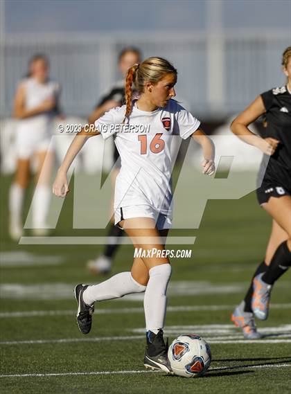 Thumbnail 3 in Brighton vs. Bountiful (UHSAA 5A Semifinals) photogallery.
