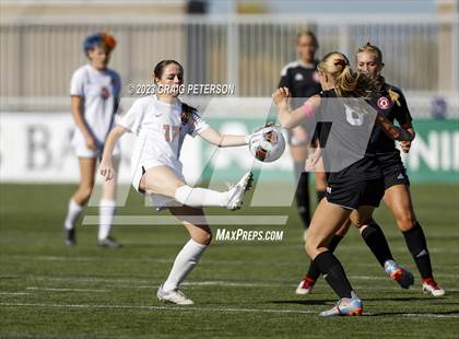 Thumbnail 1 in Brighton vs. Bountiful (UHSAA 5A Semifinals) photogallery.