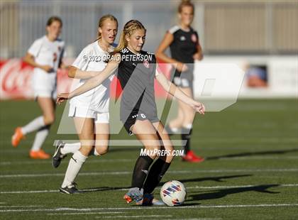 Thumbnail 3 in Brighton vs. Bountiful (UHSAA 5A Semifinals) photogallery.