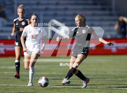 Thumbnail 1 in Brighton vs. Bountiful (UHSAA 5A Semifinals) photogallery.