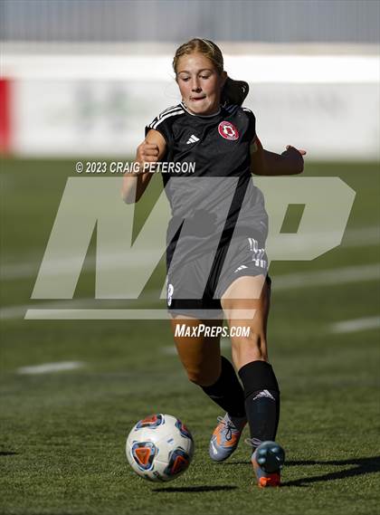 Thumbnail 2 in Brighton vs. Bountiful (UHSAA 5A Semifinals) photogallery.