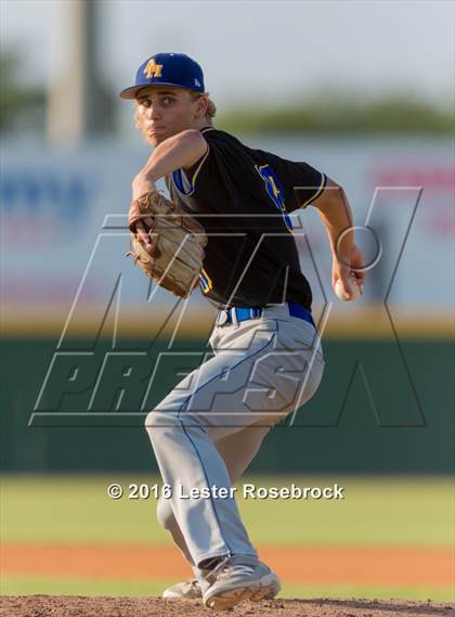 Thumbnail 2 in Alamo Heights vs Calallen (UIL 5A Regional Semifinal) photogallery.