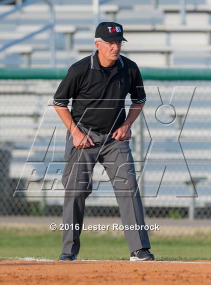 Thumbnail 2 in Alamo Heights vs Calallen (UIL 5A Regional Semifinal) photogallery.