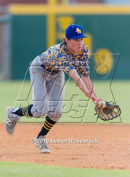 Thumbnail 2 in Alamo Heights vs Calallen (UIL 5A Regional Semifinal) photogallery.