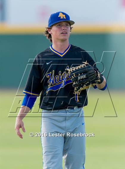 Thumbnail 2 in Alamo Heights vs Calallen (UIL 5A Regional Semifinal) photogallery.