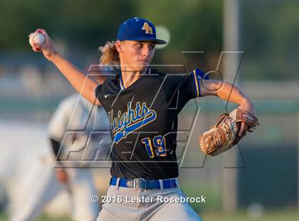 Thumbnail 2 in Alamo Heights vs Calallen (UIL 5A Regional Semifinal) photogallery.