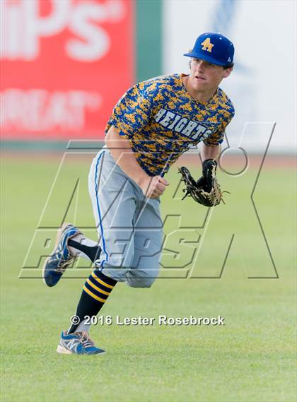 Thumbnail 2 in Alamo Heights vs Calallen (UIL 5A Regional Semifinal) photogallery.
