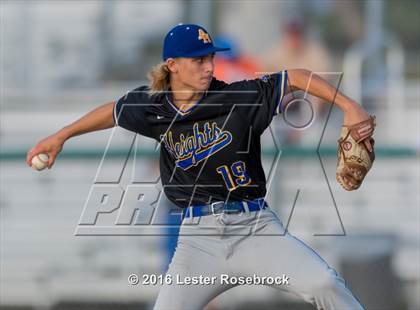 Thumbnail 3 in Alamo Heights vs Calallen (UIL 5A Regional Semifinal) photogallery.