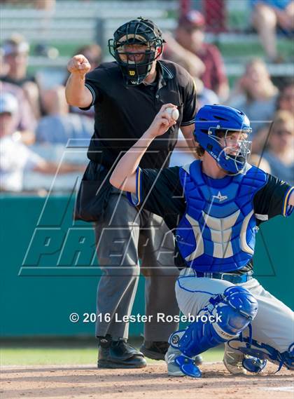 Thumbnail 3 in Alamo Heights vs Calallen (UIL 5A Regional Semifinal) photogallery.