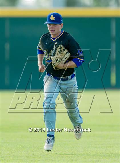 Thumbnail 2 in Alamo Heights vs Calallen (UIL 5A Regional Semifinal) photogallery.