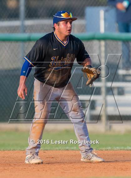 Thumbnail 2 in Alamo Heights vs Calallen (UIL 5A Regional Semifinal) photogallery.