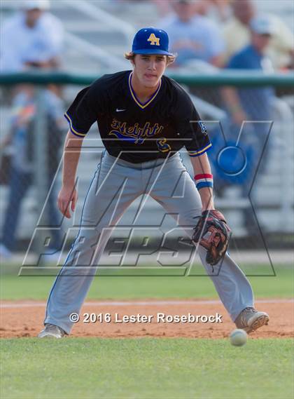 Thumbnail 1 in Alamo Heights vs Calallen (UIL 5A Regional Semifinal) photogallery.