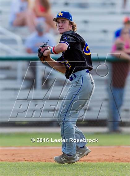 Thumbnail 3 in Alamo Heights vs Calallen (UIL 5A Regional Semifinal) photogallery.