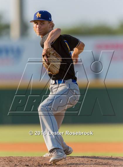 Thumbnail 1 in Alamo Heights vs Calallen (UIL 5A Regional Semifinal) photogallery.