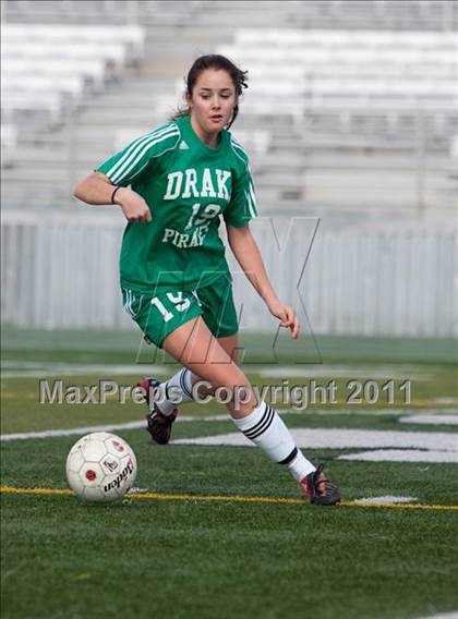 Thumbnail 3 in Paradise vs Drake (California Classic) photogallery.